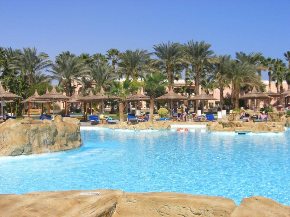 Pool am Appartment Beach Albatros Resort