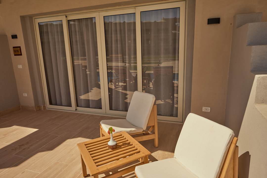 Zimmer Diamond Beach by Pearl Resort