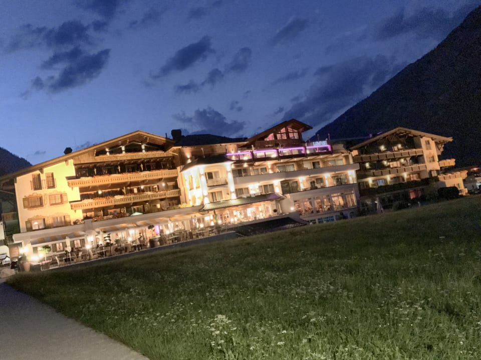 Außenansicht Das Karwendel - Ihr Wellness Zuhause am Achensee