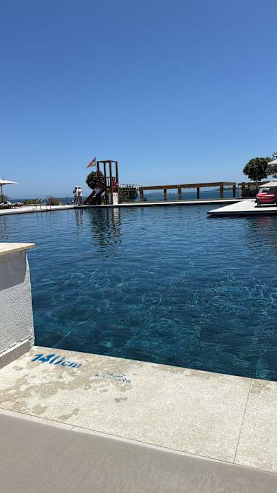 Pool Anda Barut Collection