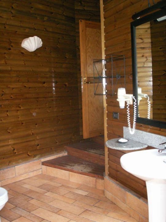 Durchgang vom Badezimmer ins Schlafzimmer Komandoo Island Resort & Spa - Adults only