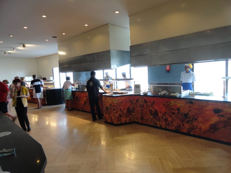 Büffet Iberostar Waves Founty Beach