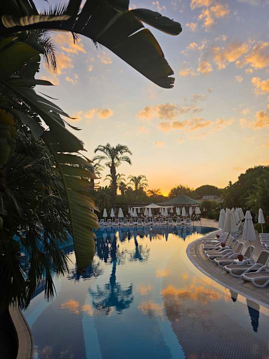 Gartenanlage Sunis Kumköy Beach Resort Hotel & Spa