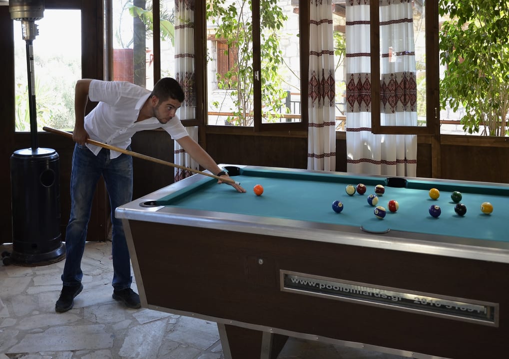 Sport & Freizeit Stone Village Petrino Horio