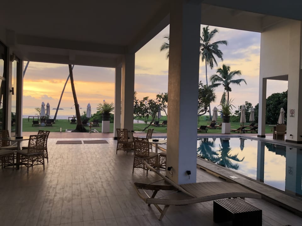 Pool Shinagawa Beach