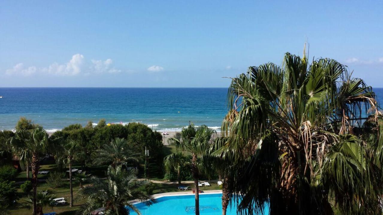Blick vom Zimmer in der vierten Etage Club Turtas Beach Hotel