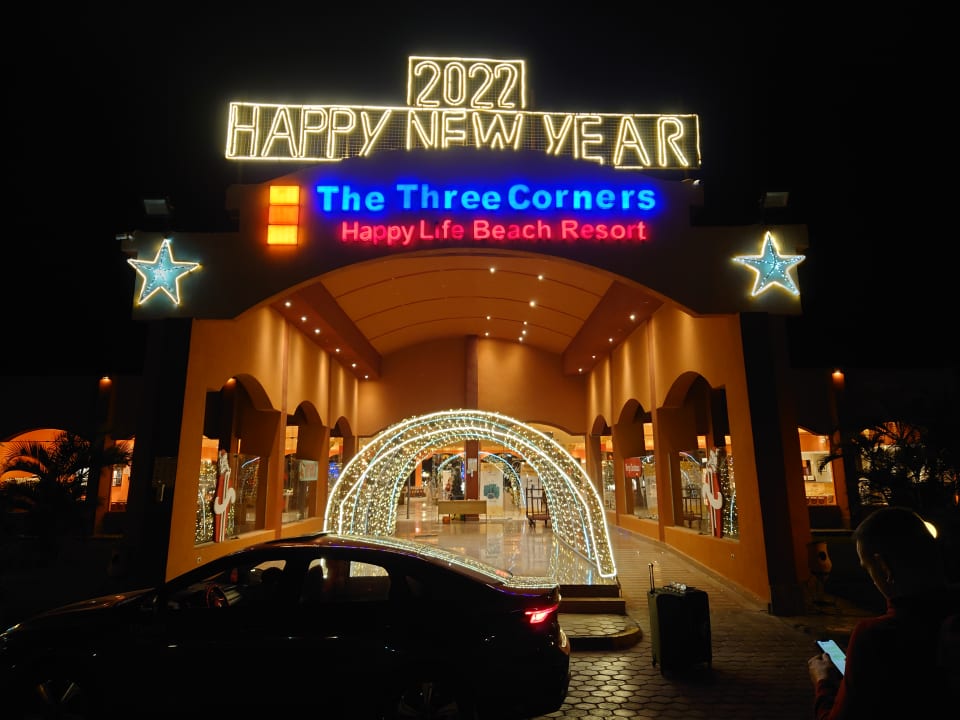 Lobby Three Corners Happy Life Beach Resort