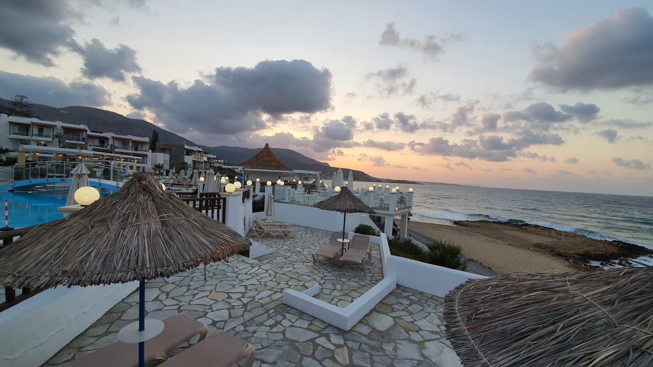 Ausblick Alexander Beach Hotel & Village Resort