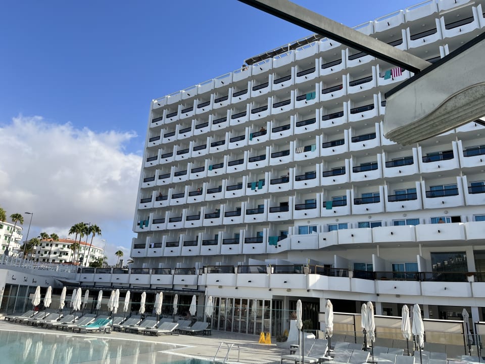 Außenansicht Hotel Caserio