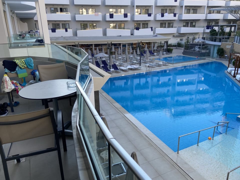 Zimmer Bio Suites Hotel