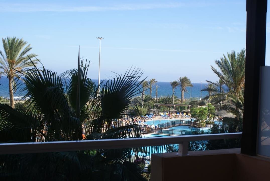 Ogród z basenami Elba Sara Beach & Golf Resort