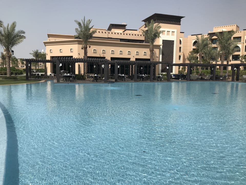 Gastro Saadiyat Rotana Resort &  Villas
