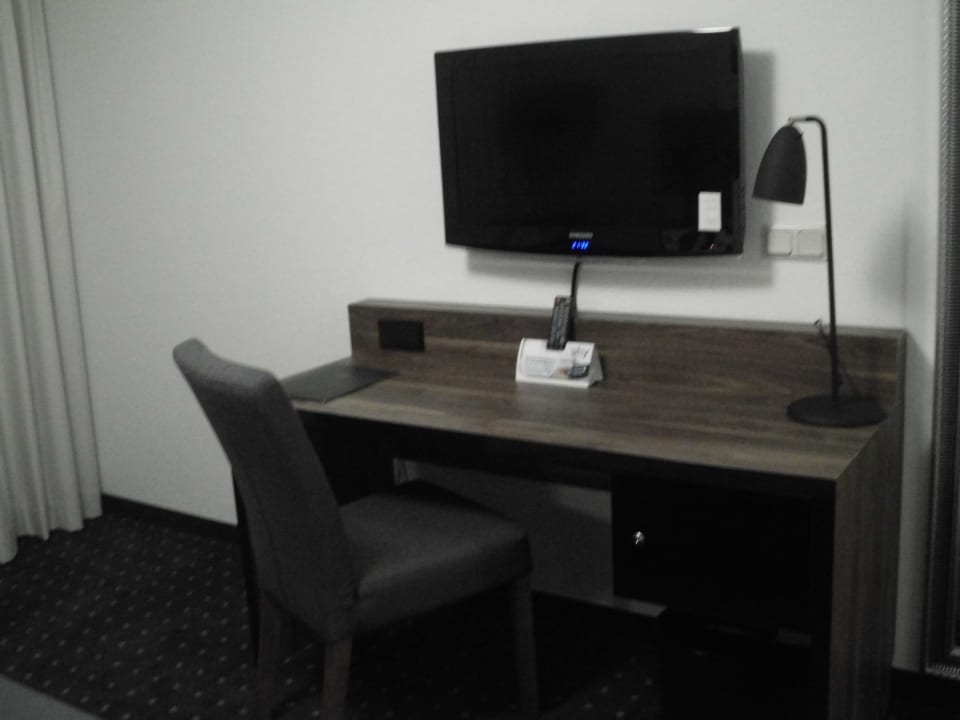 Zimmer 260 Victor's Residenz-Hotel München