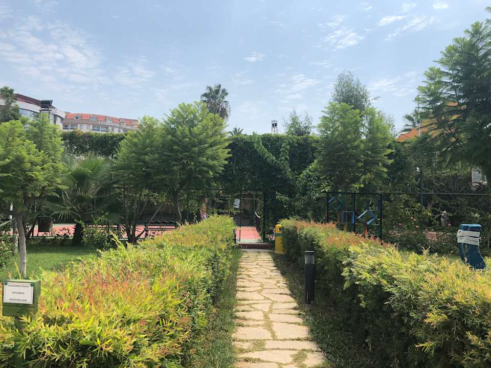 Gartenanlage Saphir Resort & Spa