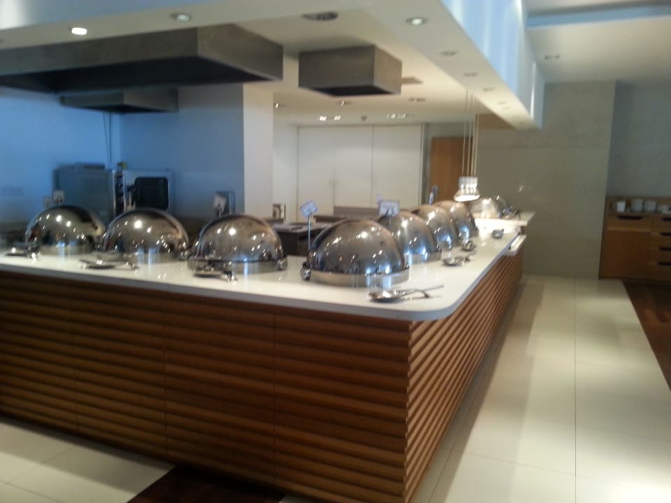 Buffet Napa Mermaid Hotel & Suites