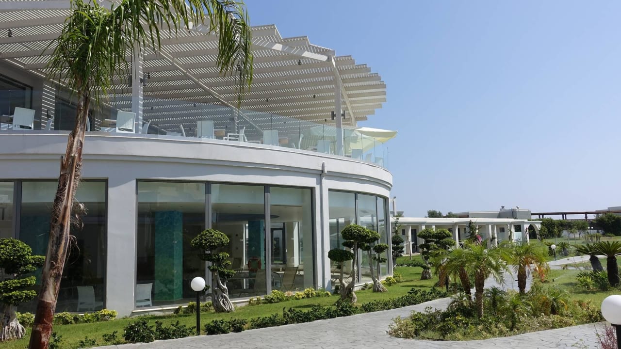 Aussenanlage Asterias Beach Resort