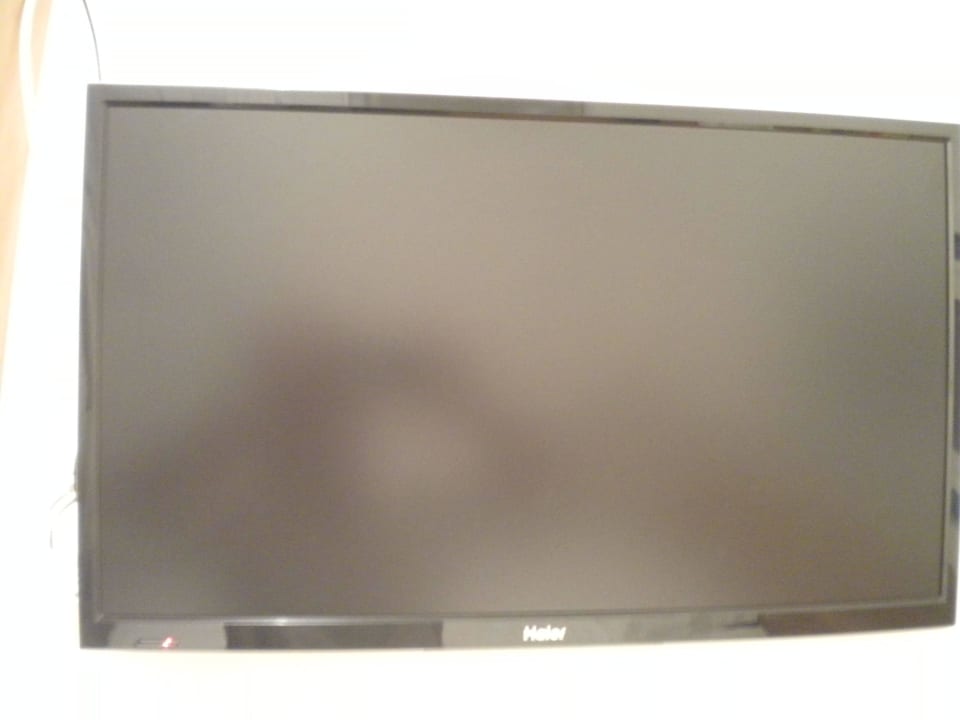 Super Flat TV,aber leider nicht HD,aberPOSITIV! Hotel Astoria