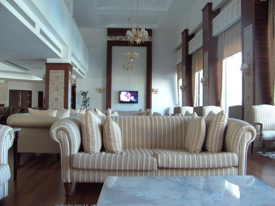 Sitzgruppe in der Lobby Saphir Resort & Spa