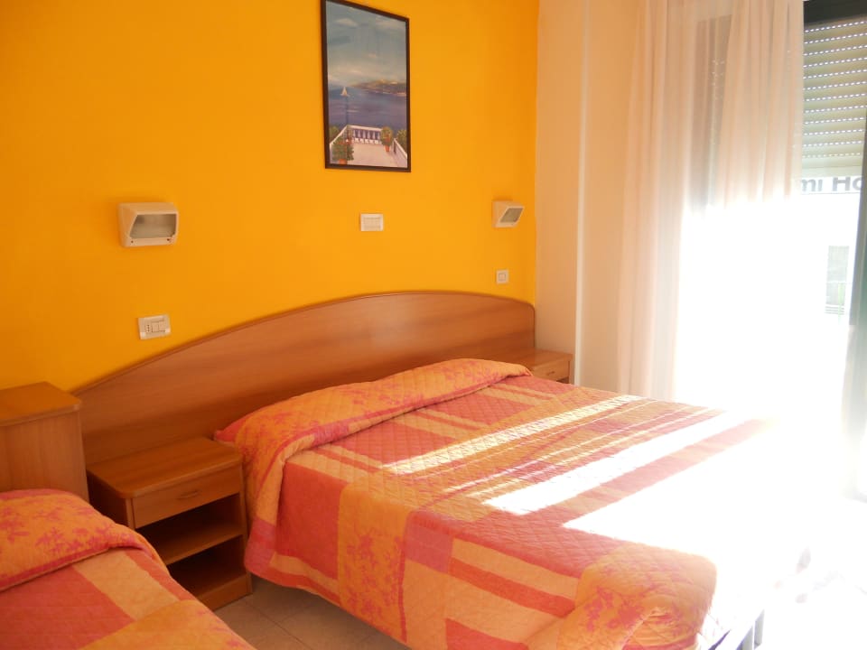 Hotel Emilia Rimini vacanza holiday urlaub Hotel Emilia