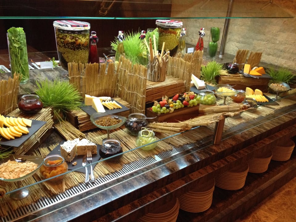 Buff Sofitel Dubai The Palm Resort & Spa