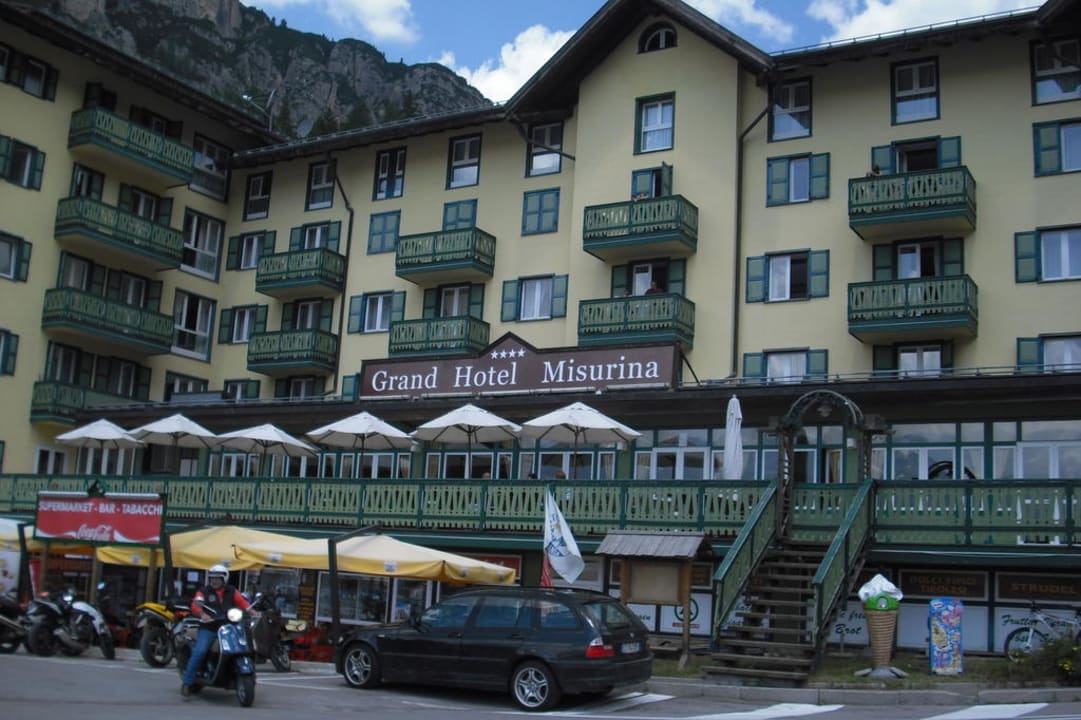 Vom See zum Hotel  Grand Hotel Misurina