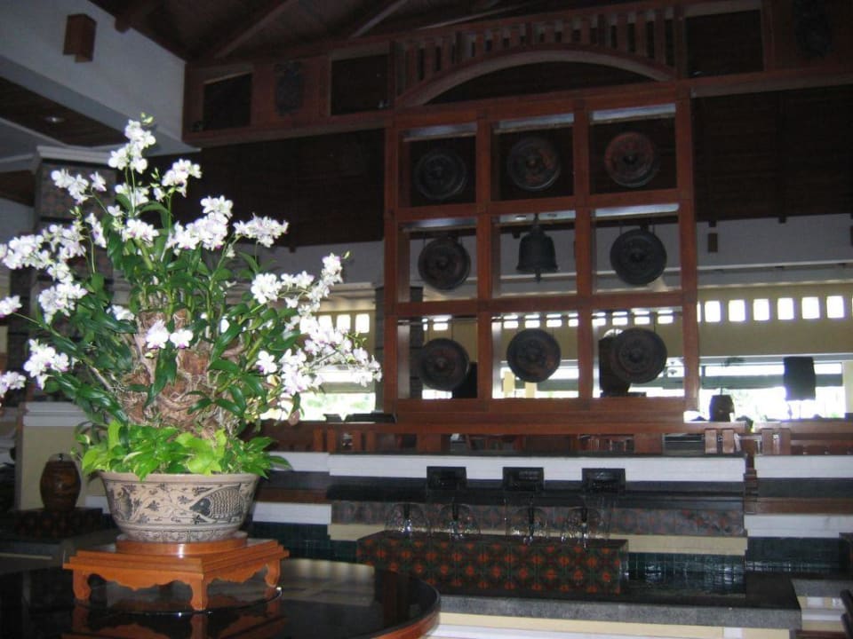 Lobby Phuket Marriott Resort & Spa Merlin Beach