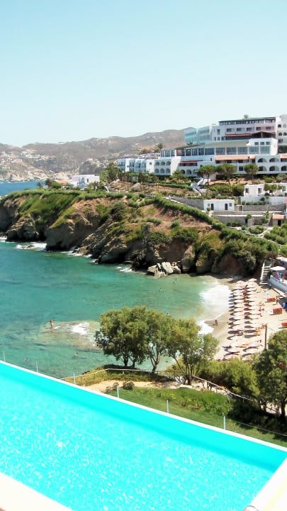 Blick von oben vom Hotel zum Strand Seaside A Lifestyle Resort