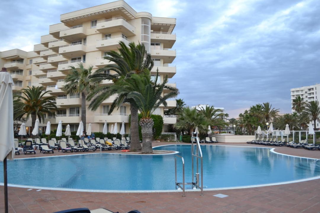 "Pool" Hipotels Mercedes (Cala Millor) • HolidayCheck (Mallorca | Spanien)