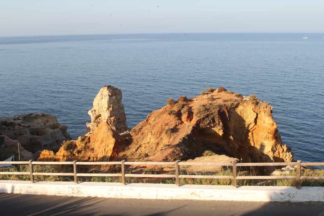 Von der Poolanlage aufs Meer Algar Seco Parque