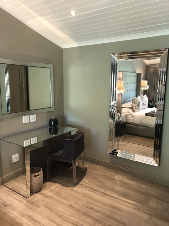 Zimmer The Jordan Suites