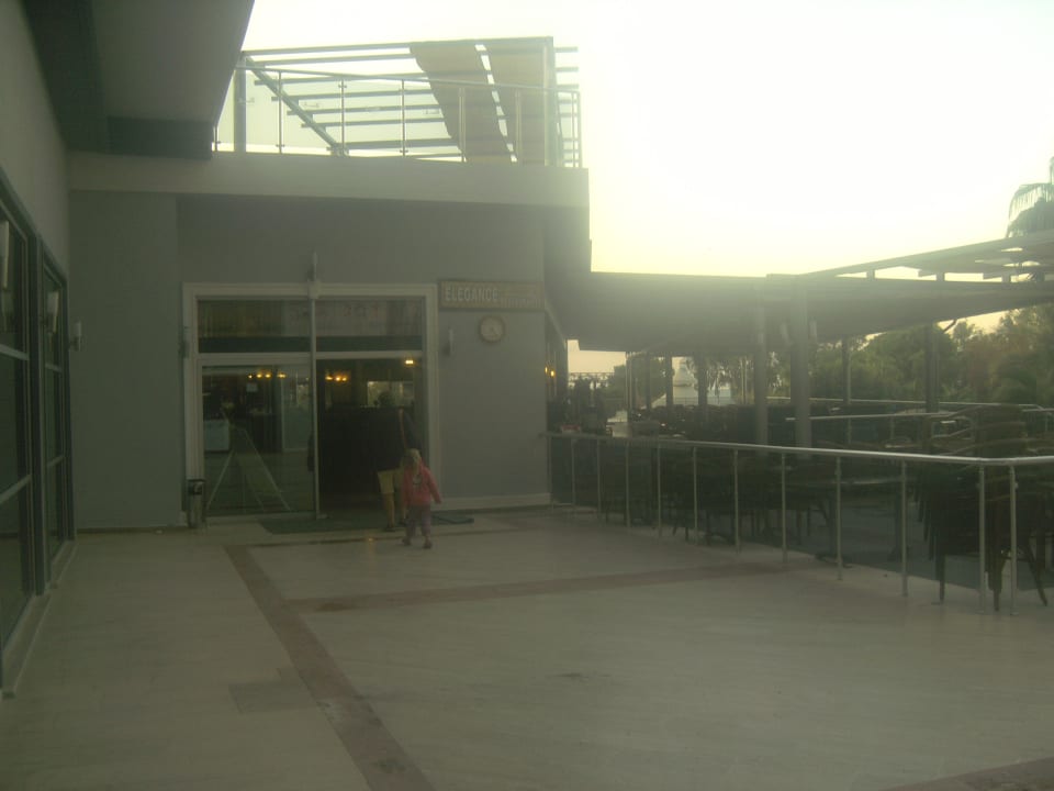 Eingang Restaurant Mira Meridia Beach Hotel