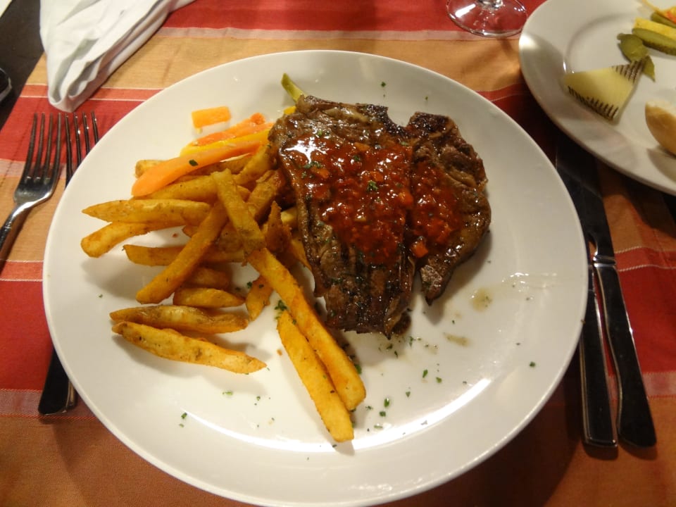 Lekka T-Bonesteak im Steakhouse Grand Palladium Select Bávaro Resort & Spa
