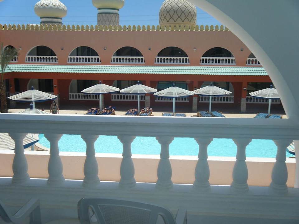 Blick aus den Zimmer Pickalbatros Alf Leila Wa Leila Resort - Neverland Hurghada
