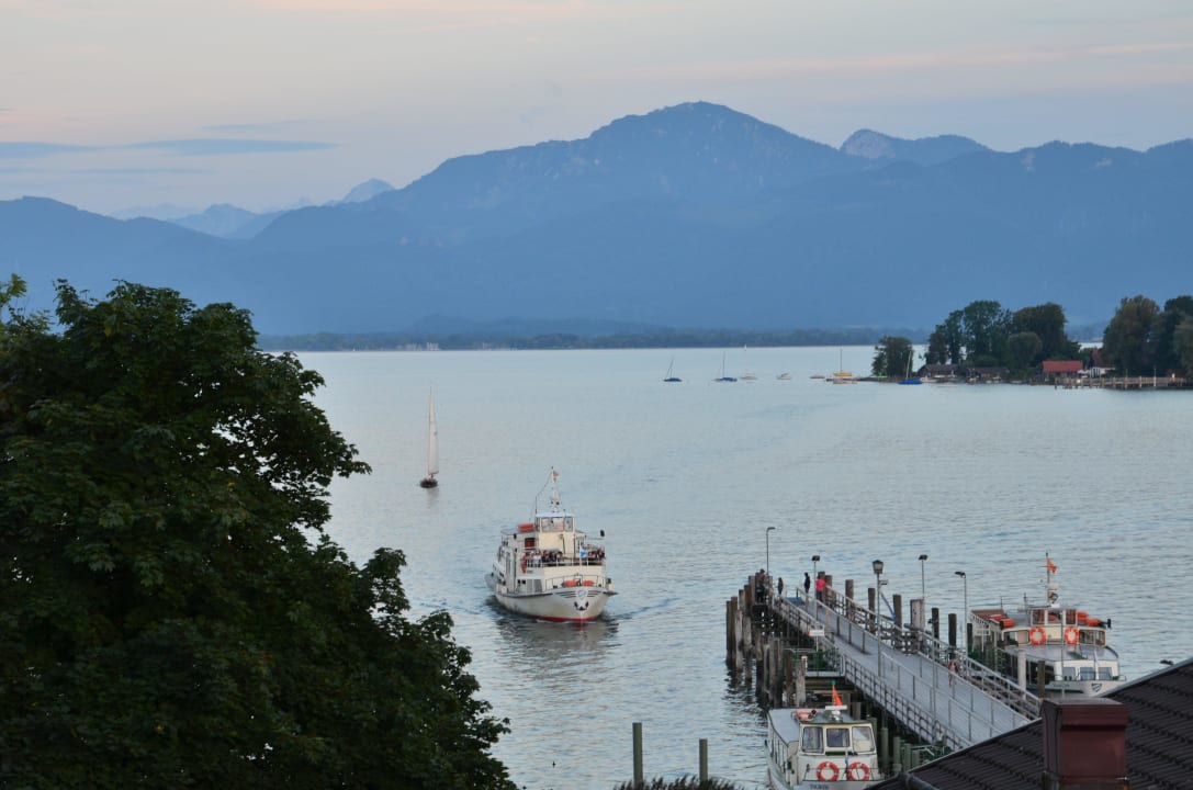 Schiffssteg zur Fraueninsel Gästehaus Heistracher