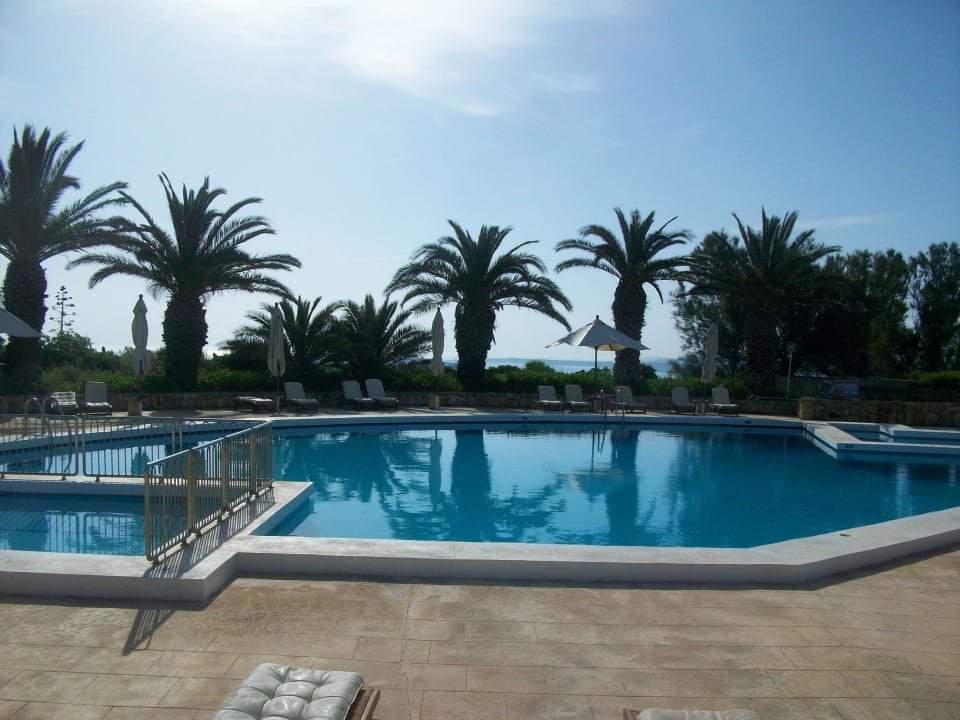 Großer Pool Ta Cenc Hotel