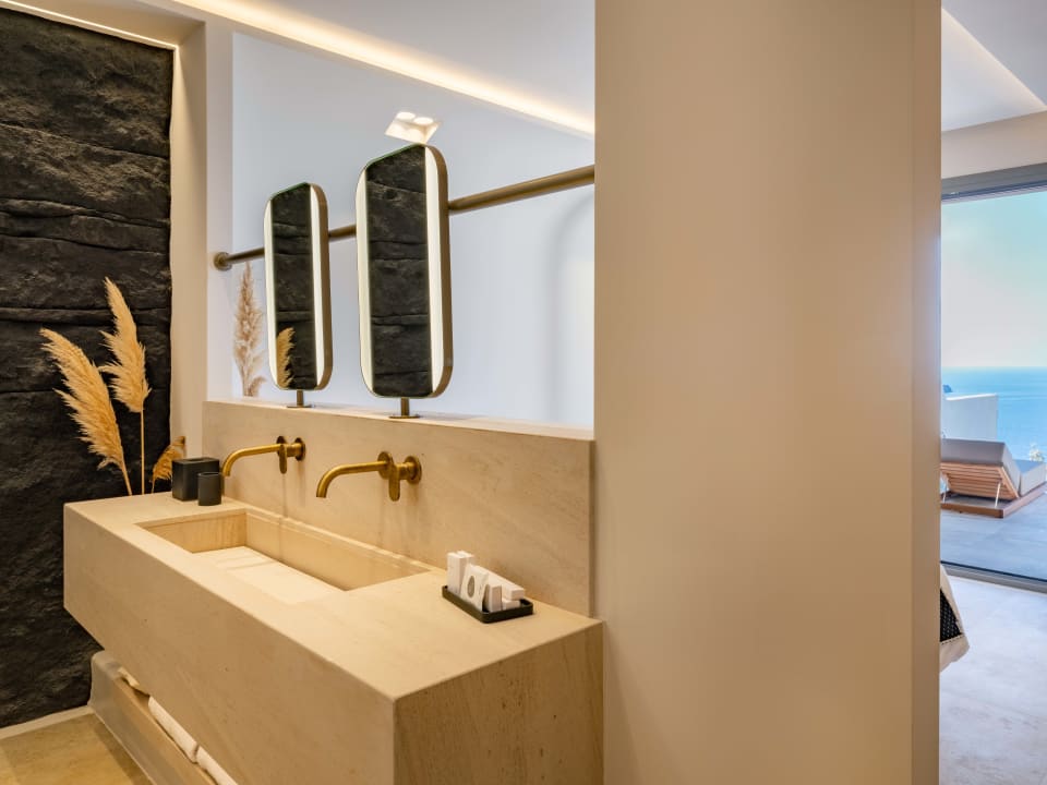 Zimmer Santo Mine Oia Suites