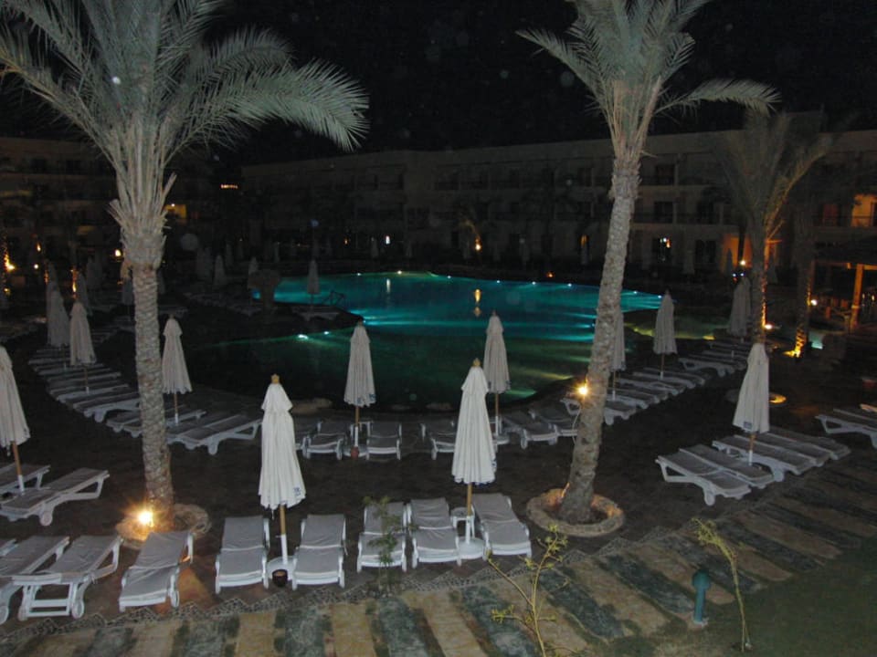 Poolanlage Xperience Kiroseiz Parkland Resort