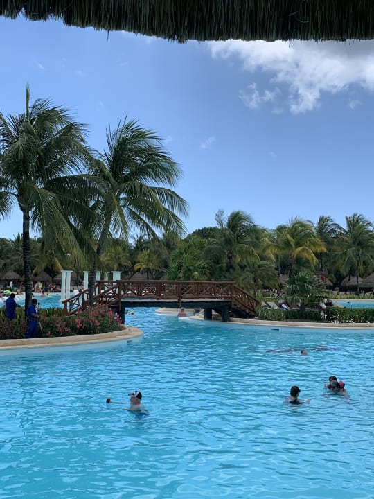 Pool Grand Palladium Kantenah Resort & Spa