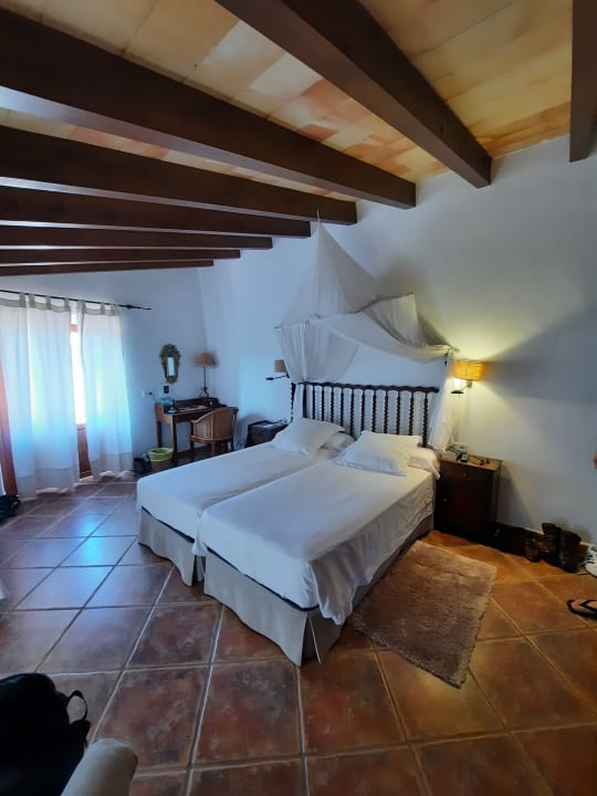 Zimmer Hotel Es Port