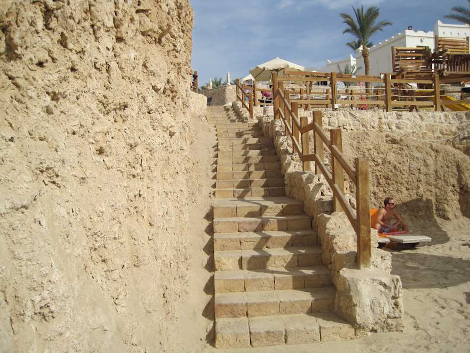 Treppe zum Pool Sharm Plaza