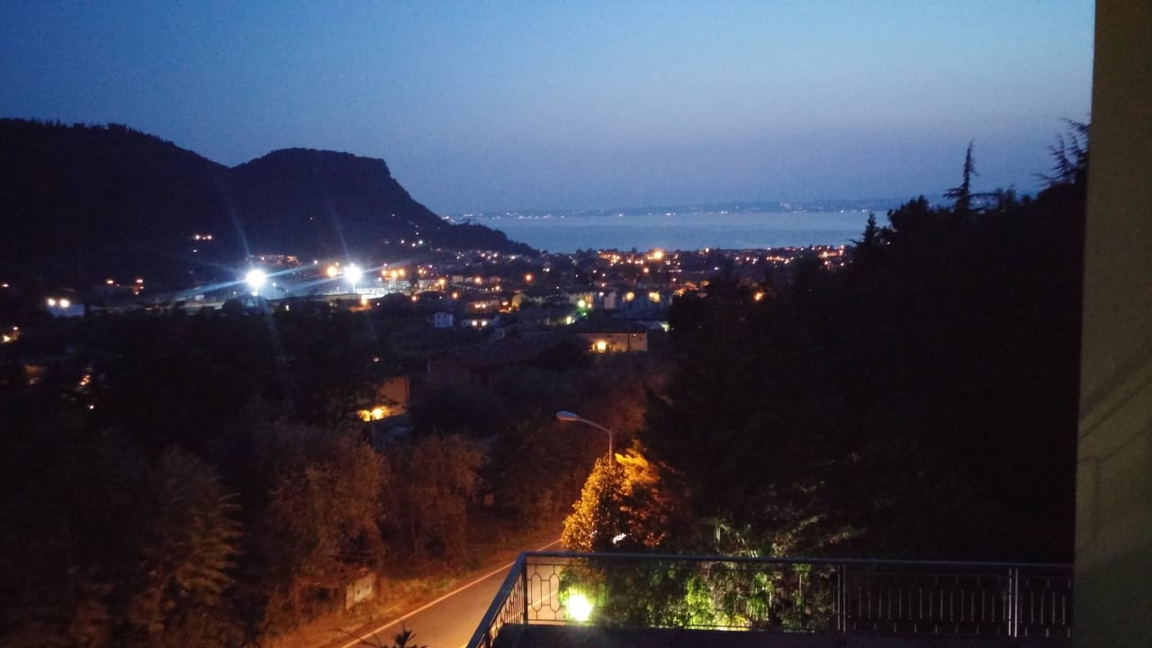 Blick von userer Kl.Tersaase über Costermano. Residenza Panorama