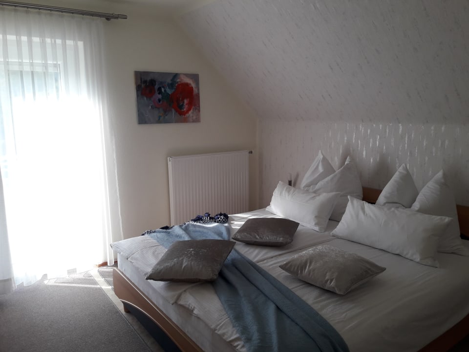 Zimmer Ferienwohnungen Thon