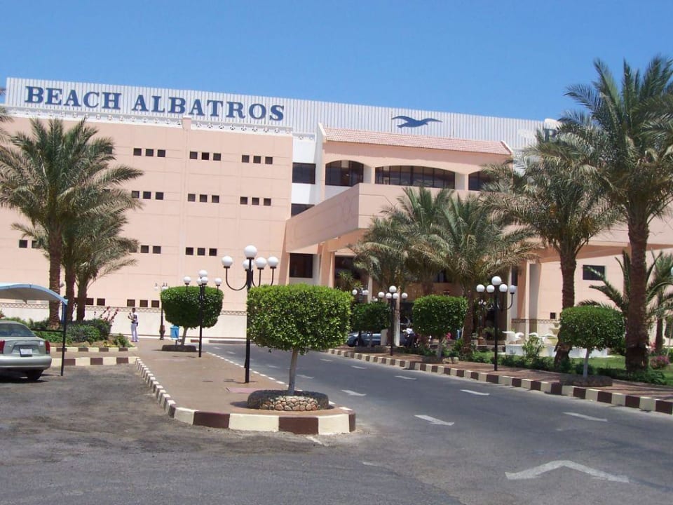 Hotel-Eingang Beach Albatros Resort