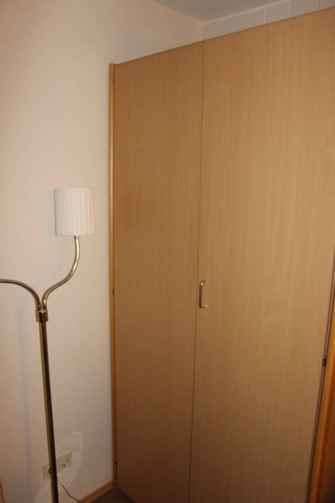 Schrank Predigtstuhl Resort