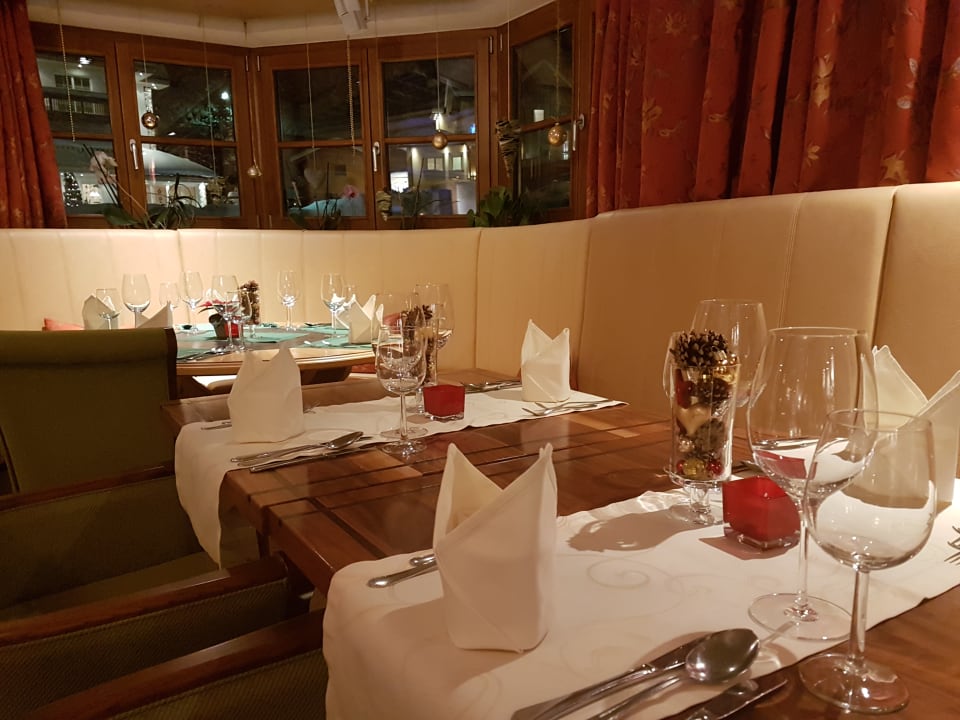 Für das Abendessen ist schon angerichtet Hotel Olympia