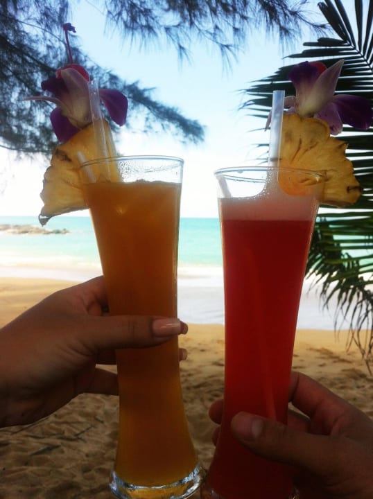 Strandbar inkl. liegen- immer rechts halten The Leaf on The Sands by Katathani