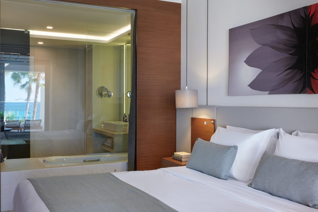 Zimmer Atlantica Kalliston Resort