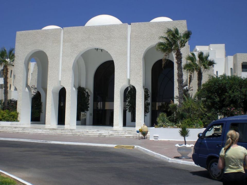 Eingang Hotel Royal Garden Palace