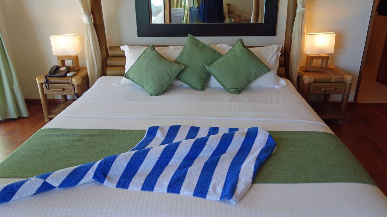 Bungalow Safari Island Maldives
