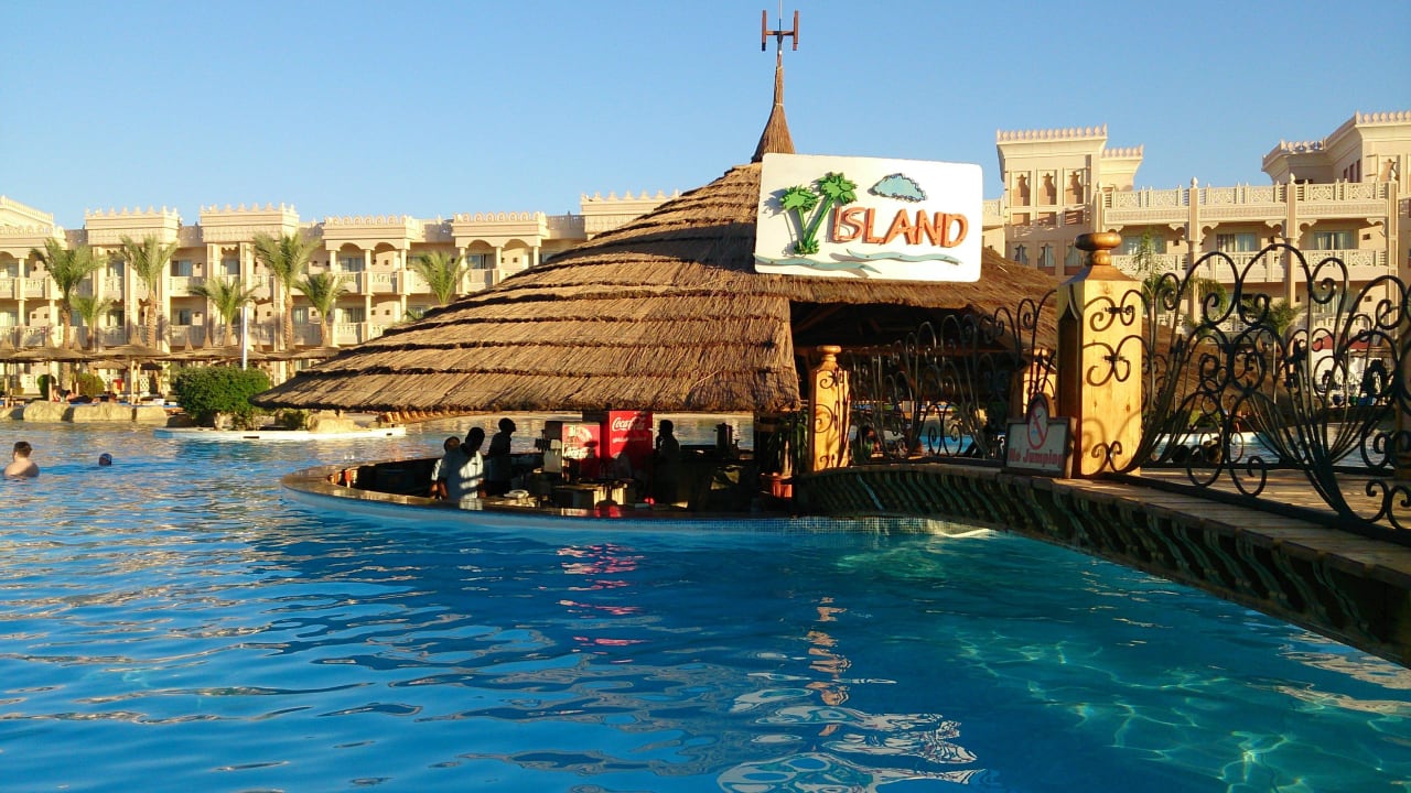 Poolbar Pickalbatros Palace Resort